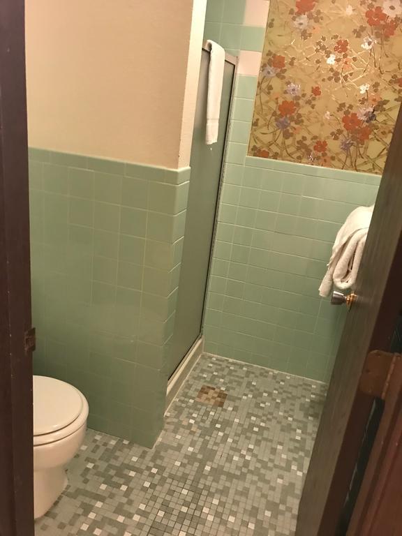 Mcgovern'S Motel And Suites Sun Prairie Eksteriør bilde
