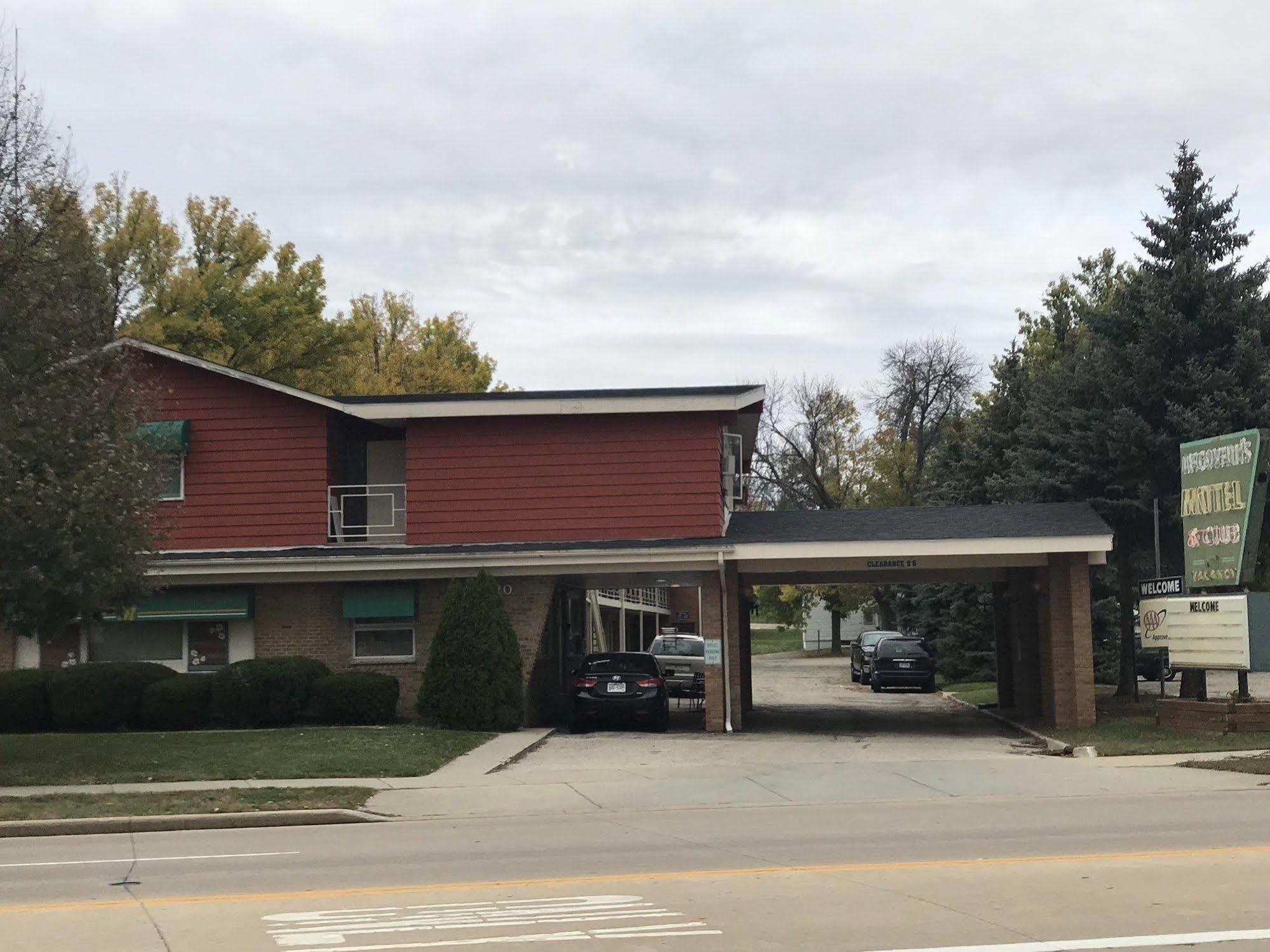 Mcgovern'S Motel And Suites Sun Prairie Eksteriør bilde